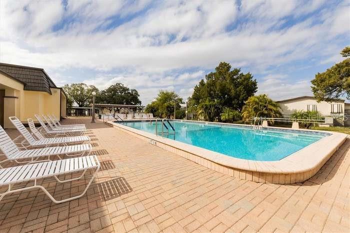HOLIDAY PARK - Residential