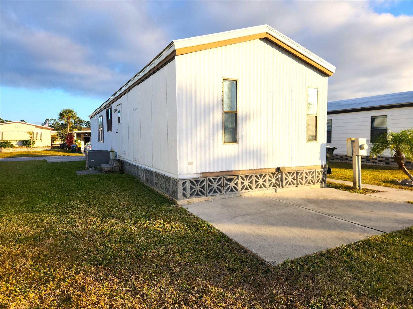 HOLIDAY PARK - Residential