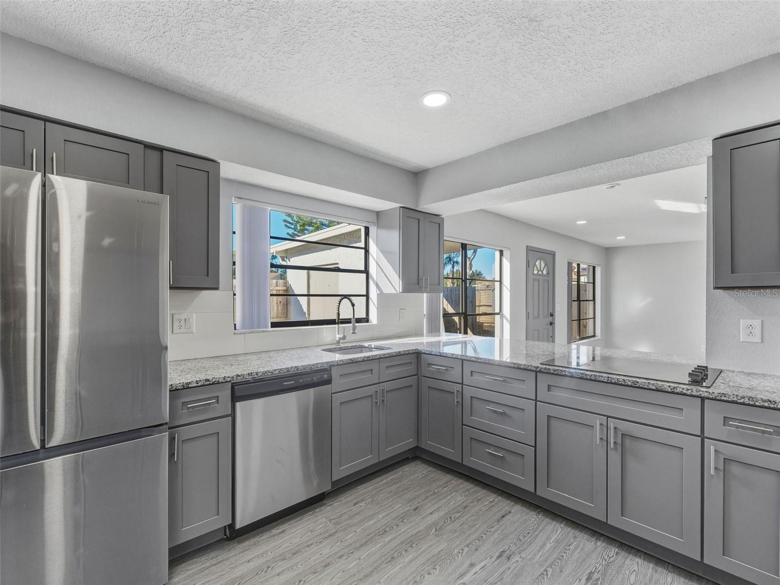 GLEN ELLEN VILLAGE - Residential