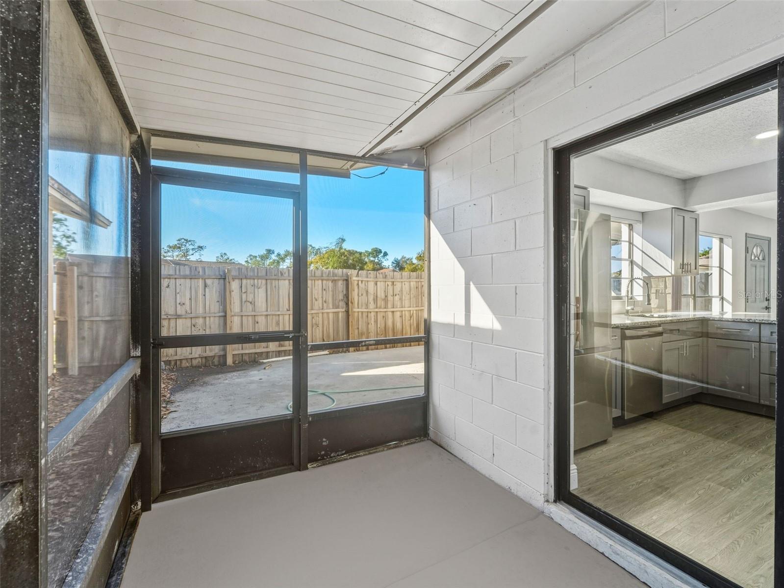 GLEN ELLEN VILLAGE - Residential