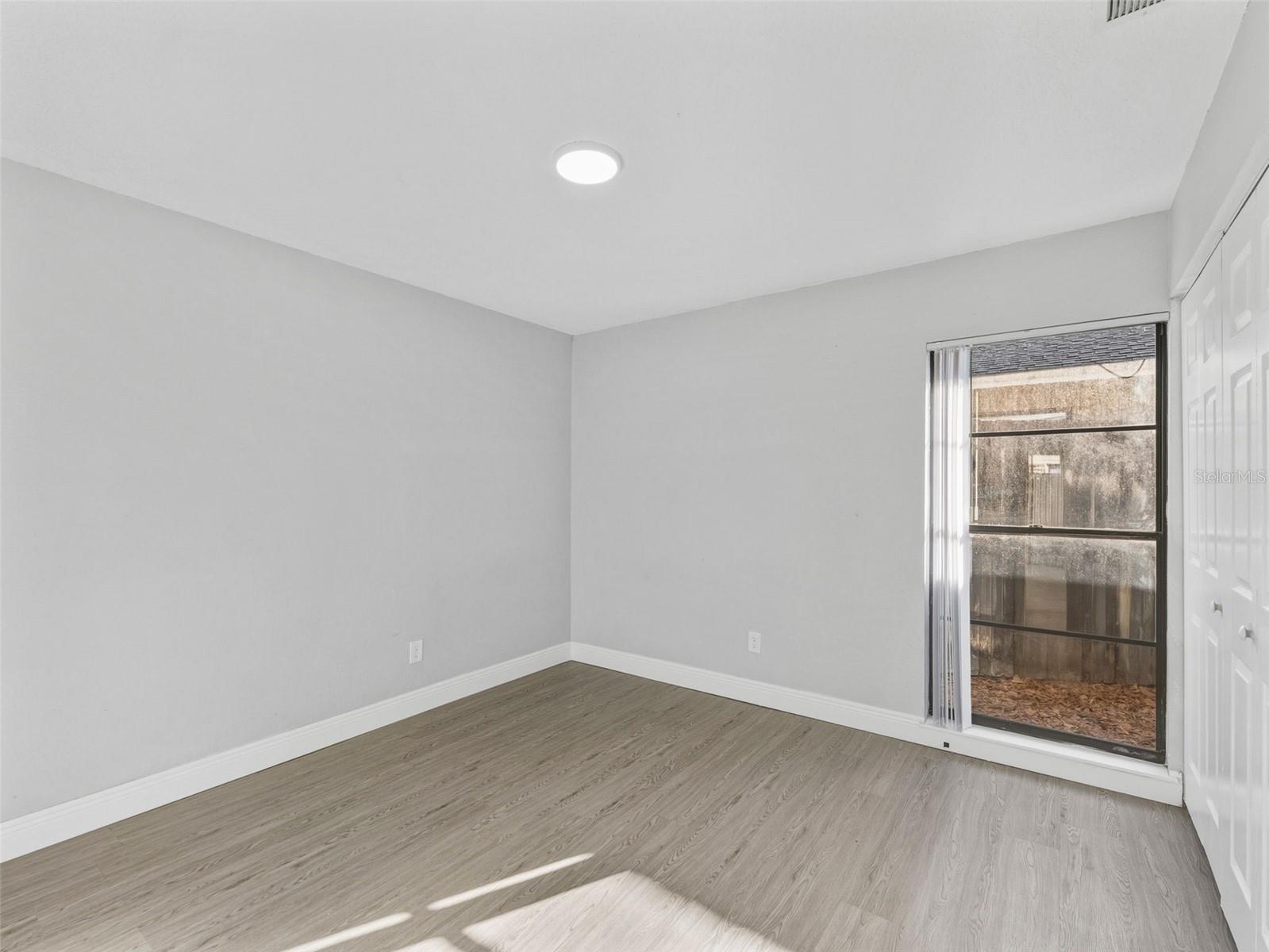 GLEN ELLEN VILLAGE - Residential