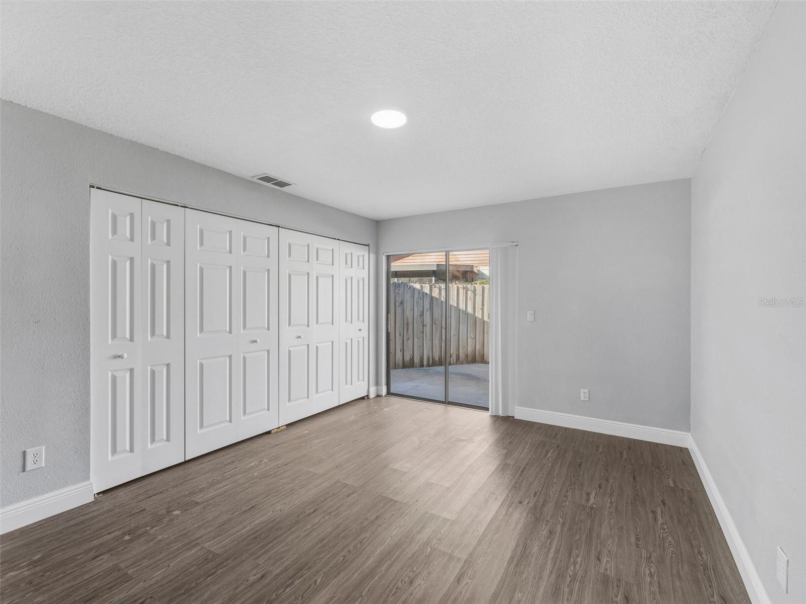 GLEN ELLEN VILLAGE - Residential