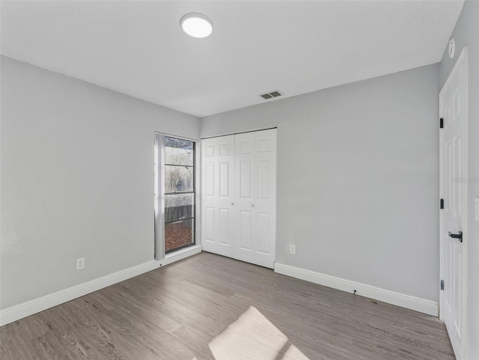 GLEN ELLEN VILLAGE - Residential