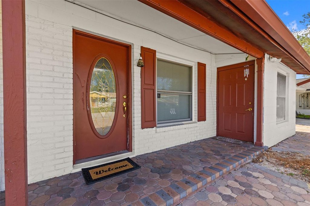 Photo of 5923 Yorkshire Road, Tampa, FL 33634 (MLS # TB8521470)