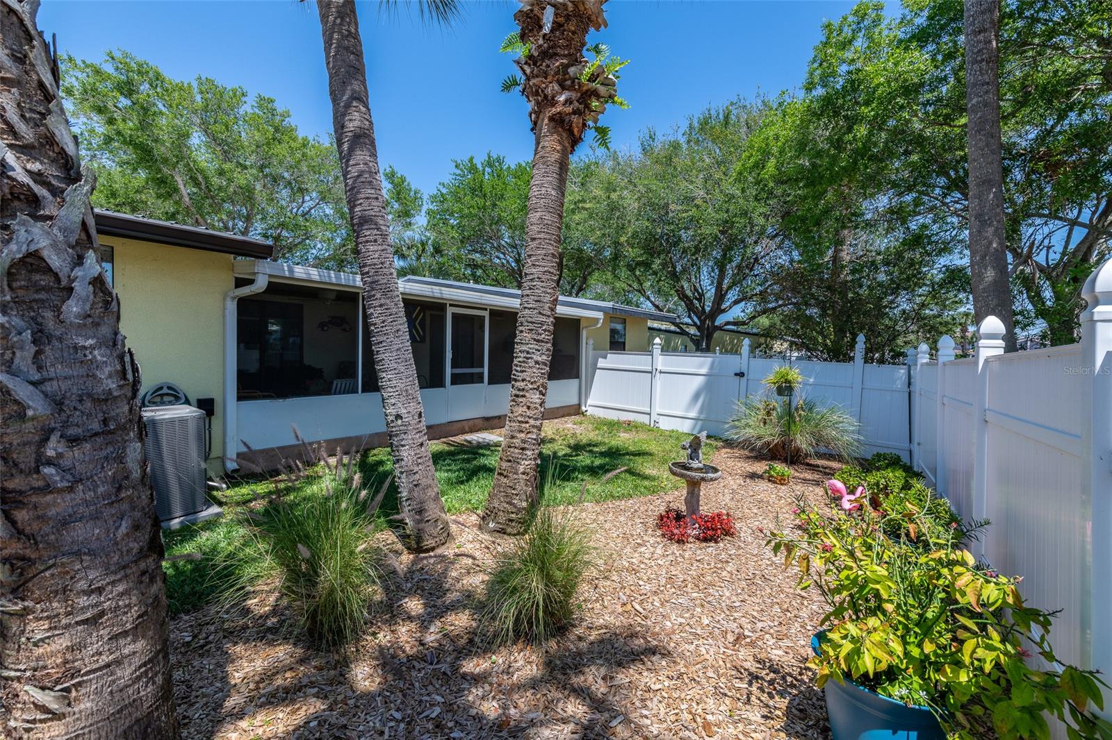 Riverwalk Condo - Residential