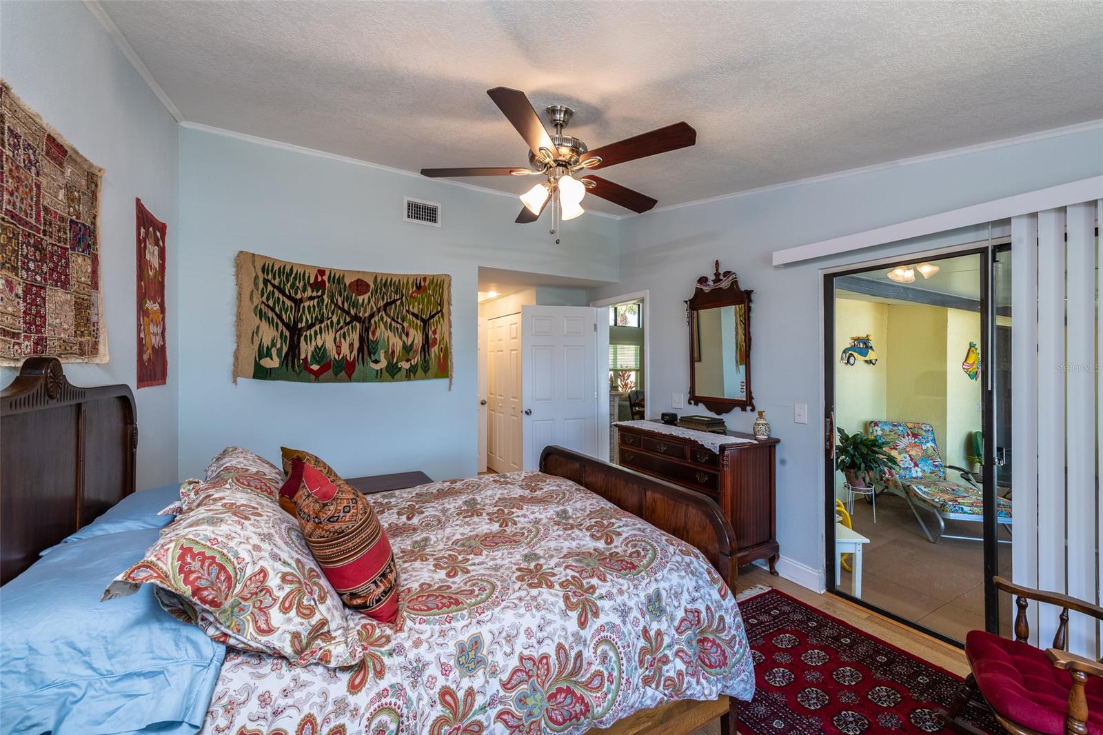 Riverwalk Condo - Residential