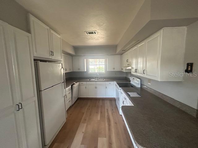 SOUTHWOOD VILLAGE - Residential