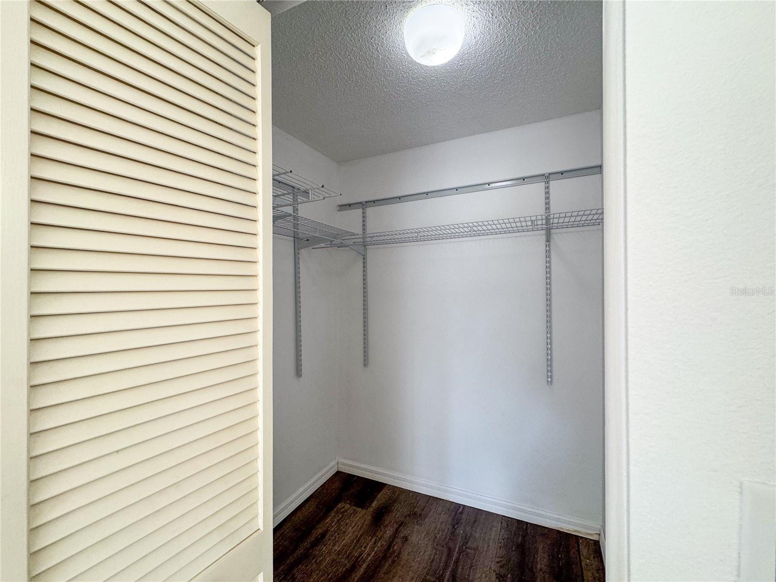 TAMARON - Residential Lease