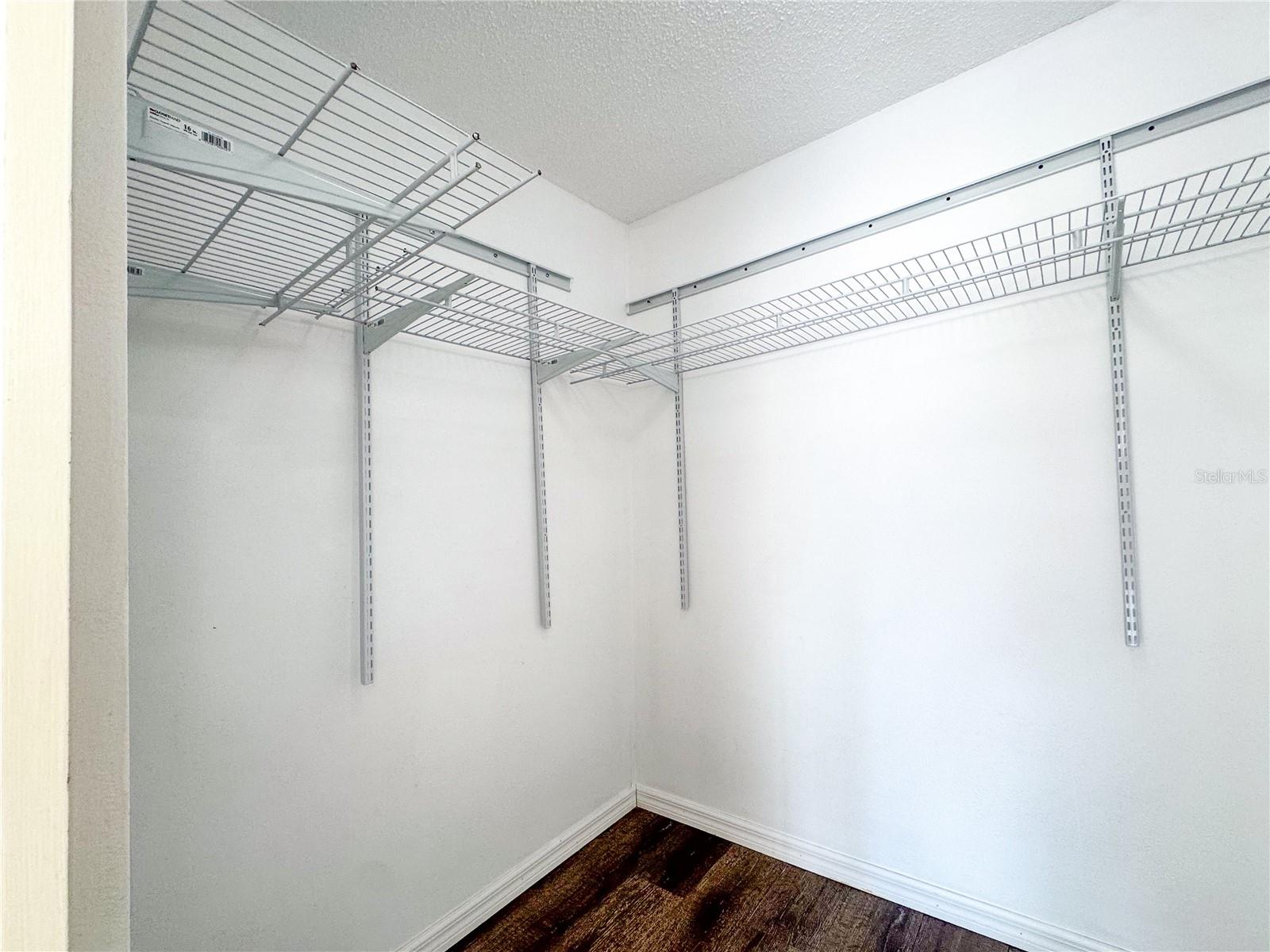 TAMARON - Residential Lease