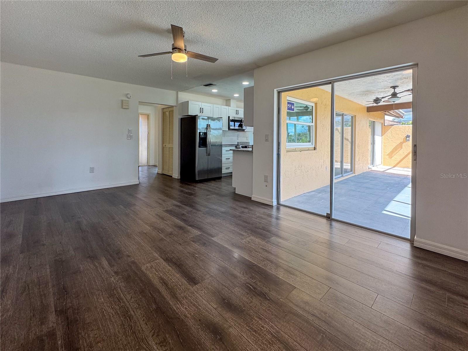 TAMARON - Residential Lease