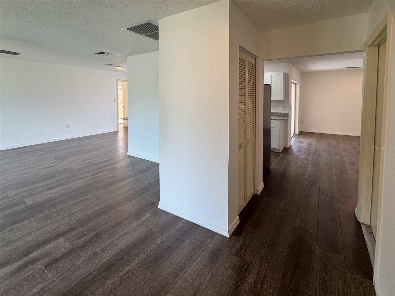 TAMARON - Residential Lease