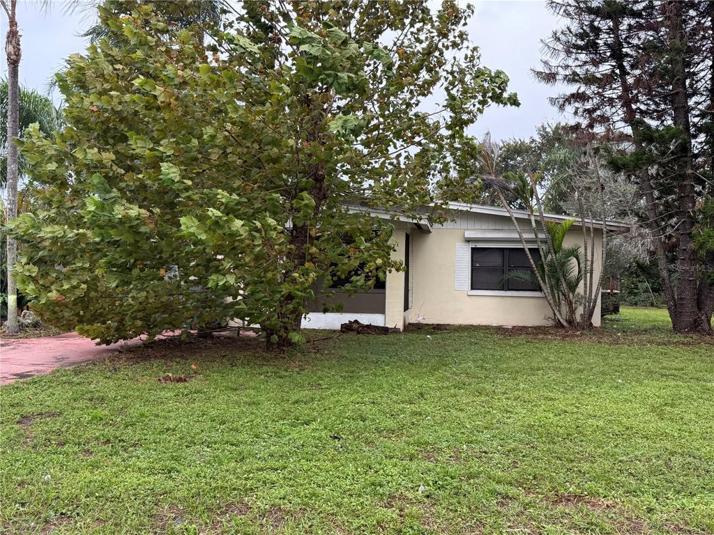 Photo of 139 Bossieux Boulevard, West Melbourne, FL 32904 (MLS # O6453500)