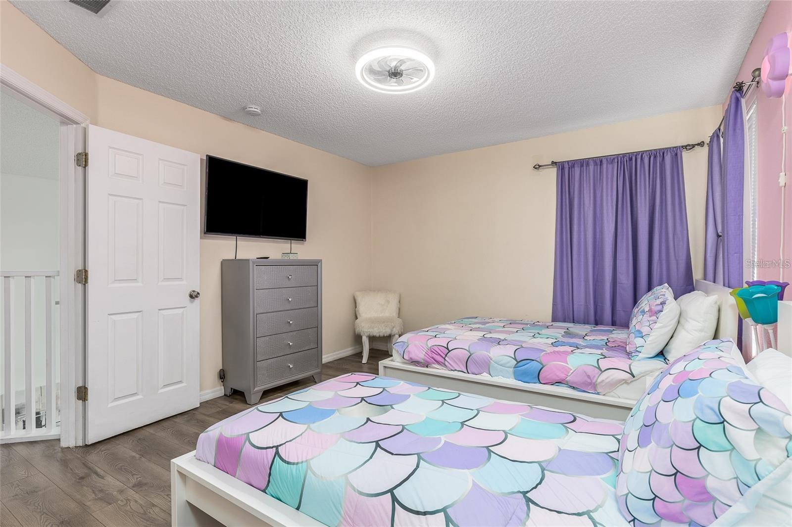 EMERALD ISLAND RESORT PH 4 - Residential