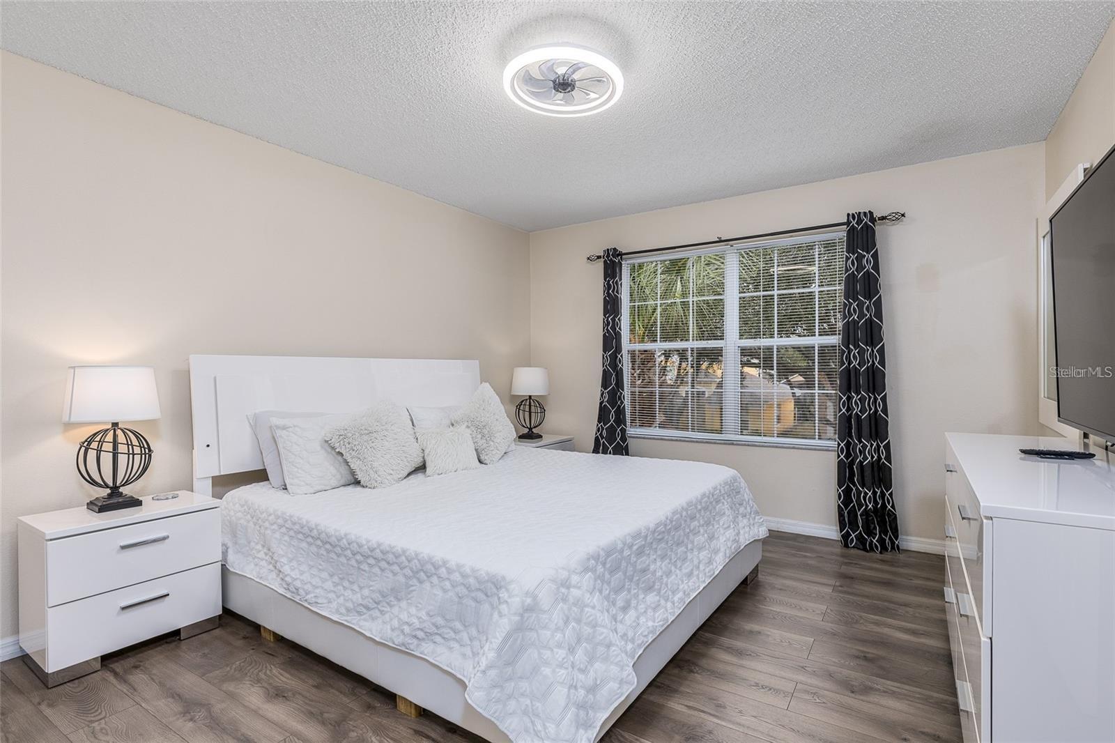 EMERALD ISLAND RESORT PH 4 - Residential