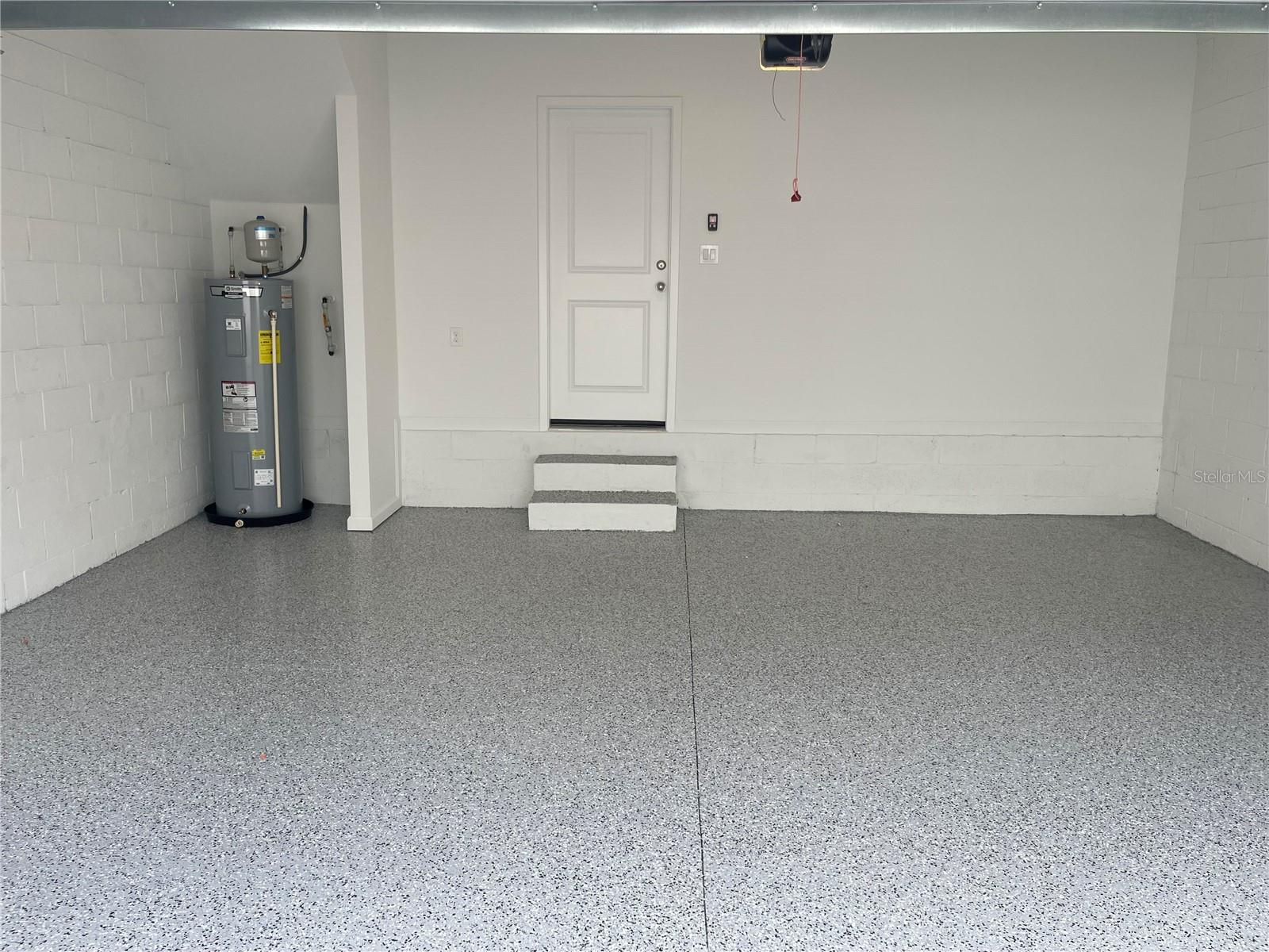 HICKORY GROVE - Residential Lease