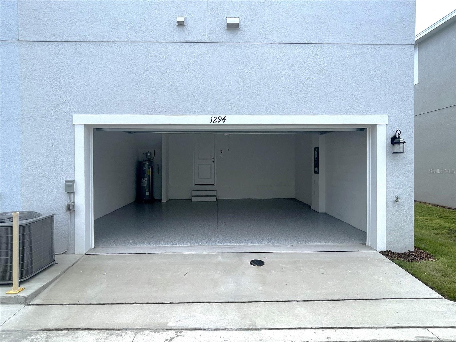 HICKORY GROVE - Residential Lease