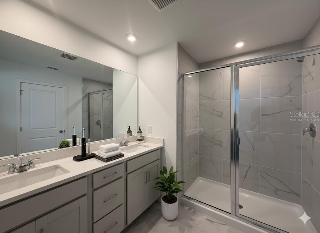 HICKORY GROVE - Residential Lease