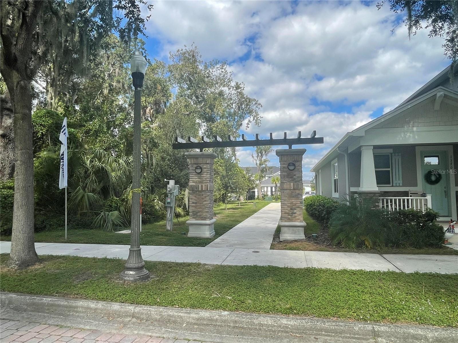 HICKORY GROVE - Residential Lease