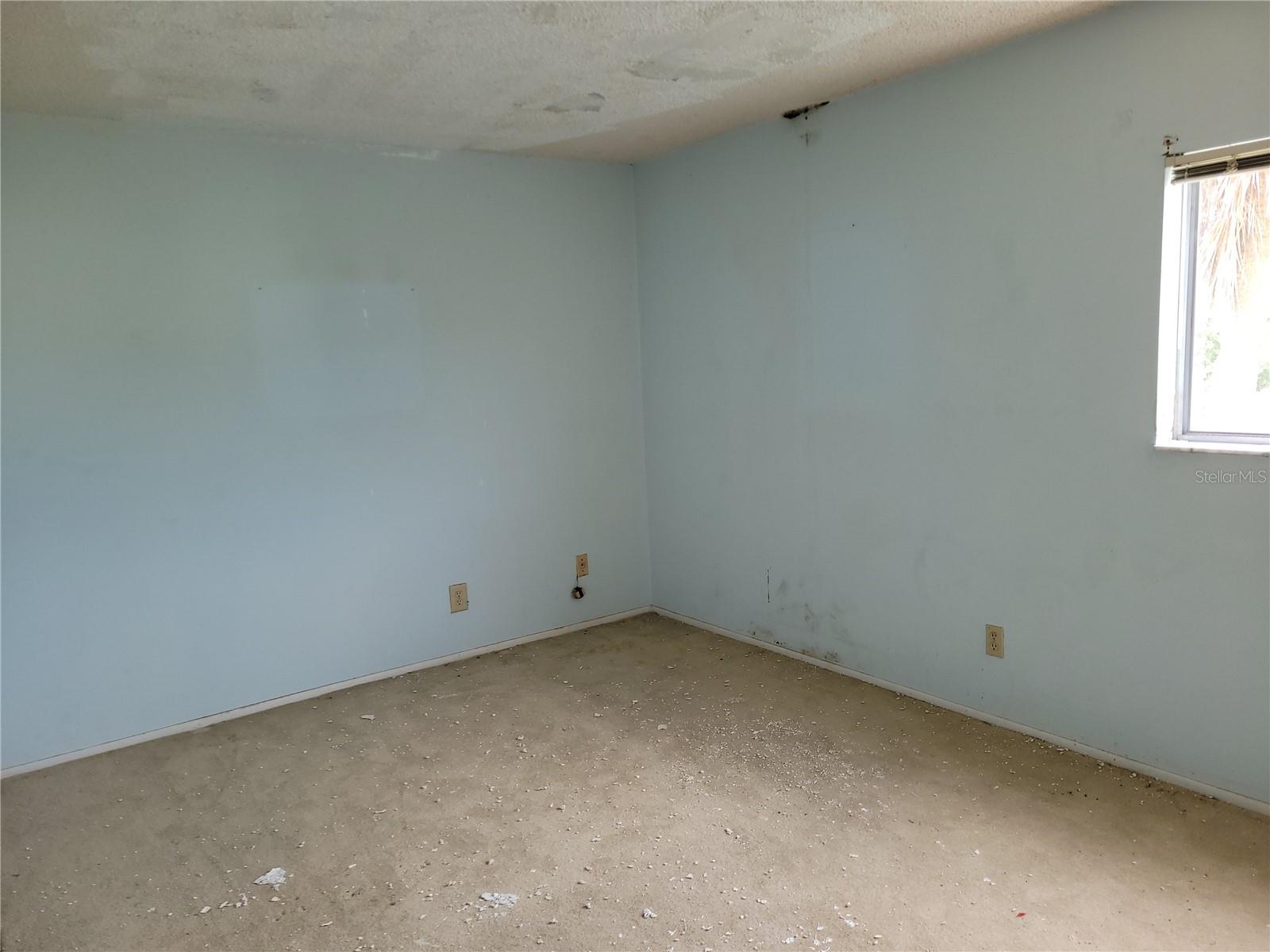 1005 ASHLEY AVENUE
