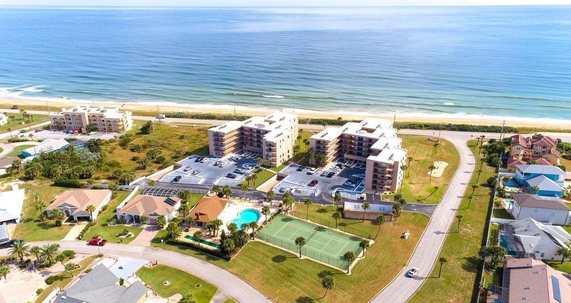 FAIRWIND SHORES CONDO - Residential
