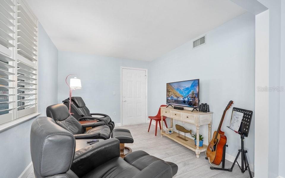 FAIRWIND SHORES CONDO - Residential