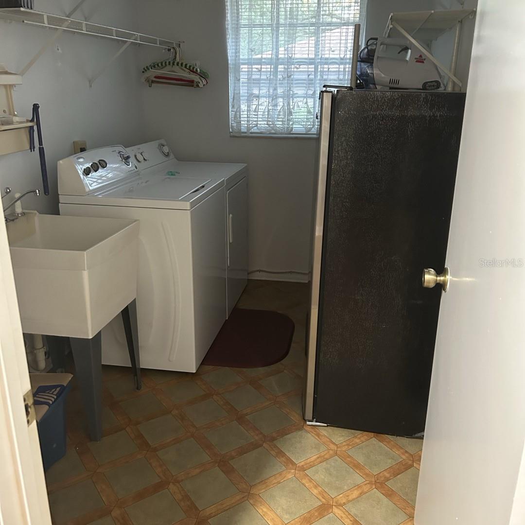 CROWN POINTE PH 01 - Residential