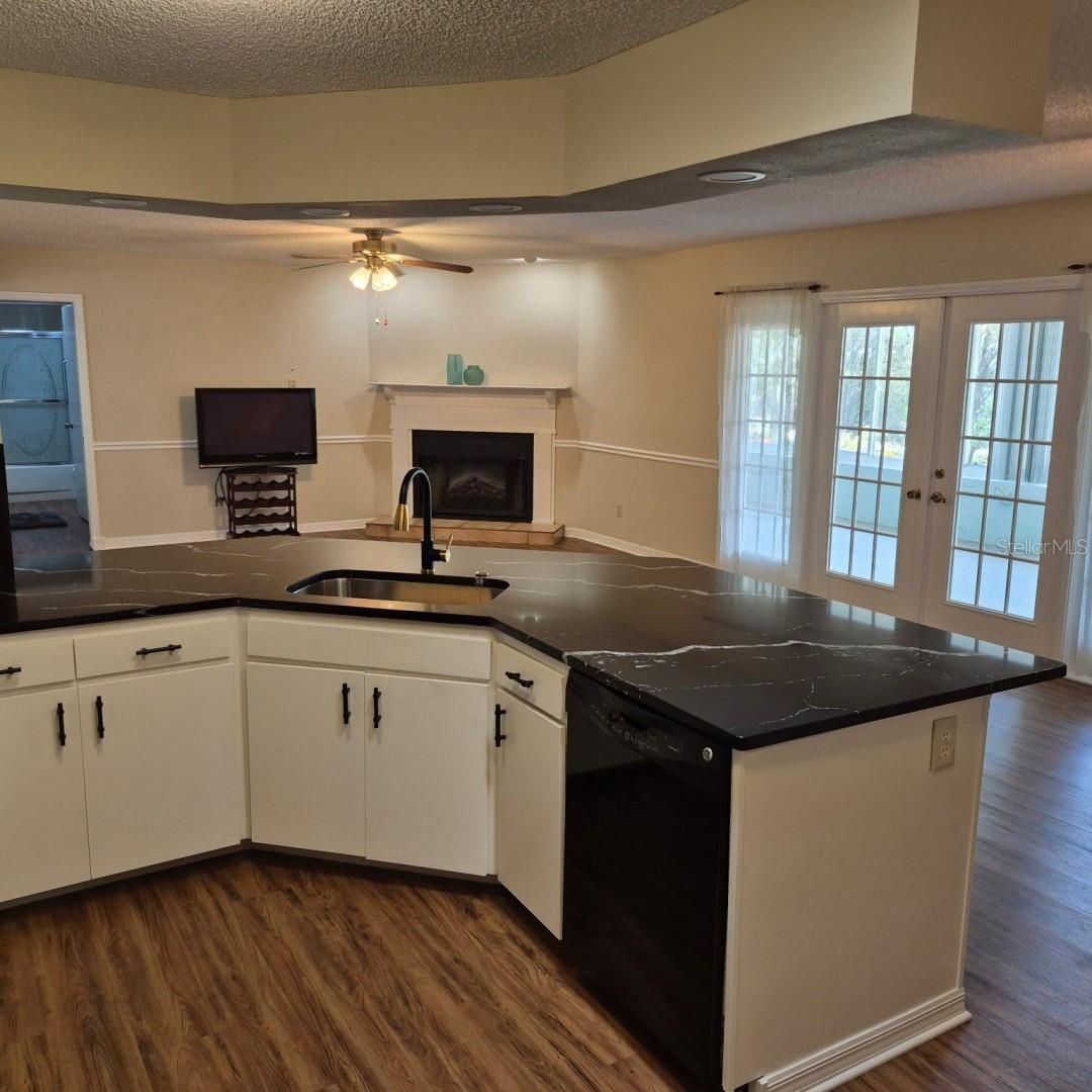 CROWN POINTE PH 01 - Residential