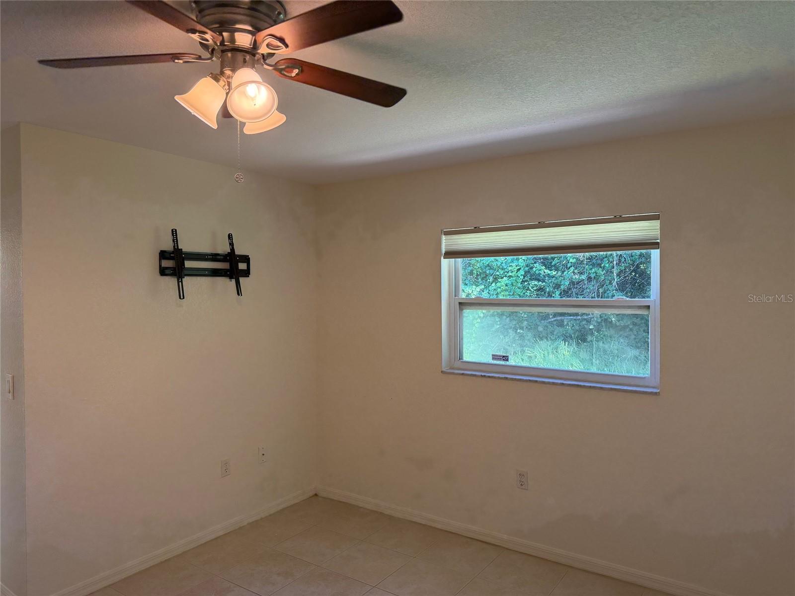 PGI SECTION 23 - Residential Lease