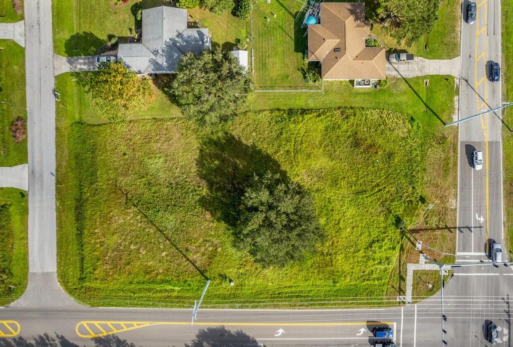 Photo of 6910 36th Avenue E, Palmetto, FL 34221 (MLS # TB8359080)