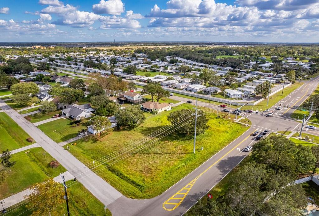 Photo of 6910 36th Avenue E, Palmetto, FL 34221 (MLS # TB8359080)