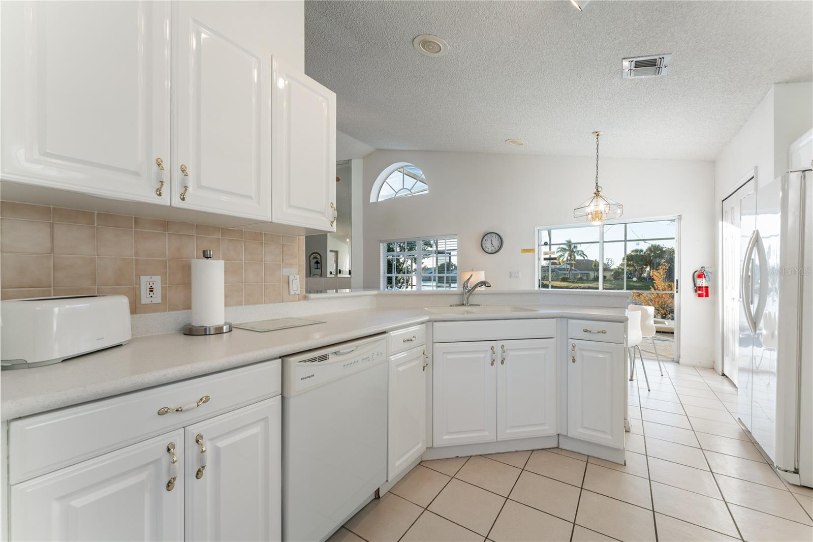 OAK ISLAND HARBOR AT FORMOSA GARDENS - Residential