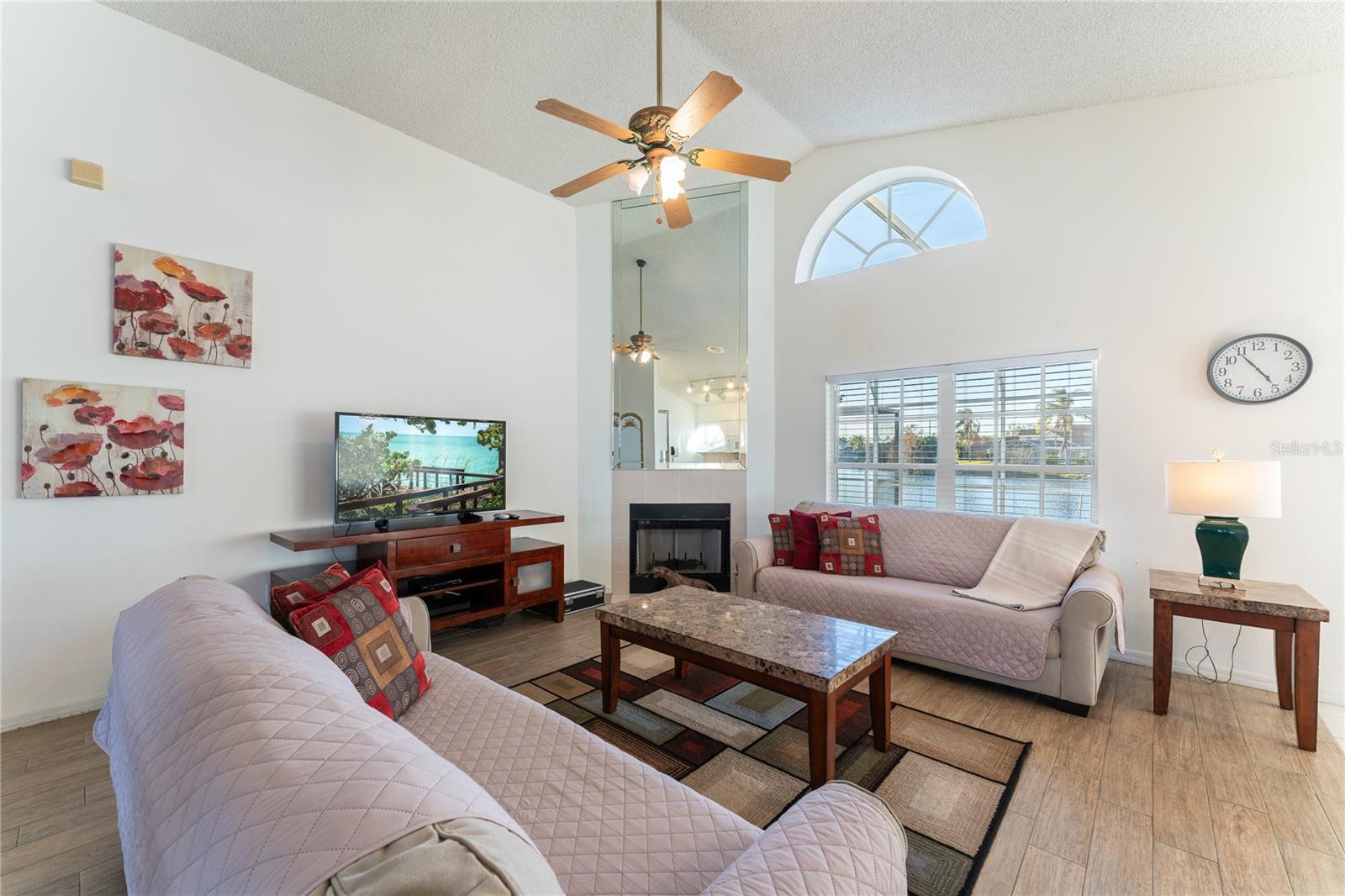 OAK ISLAND HARBOR AT FORMOSA GARDENS - Residential