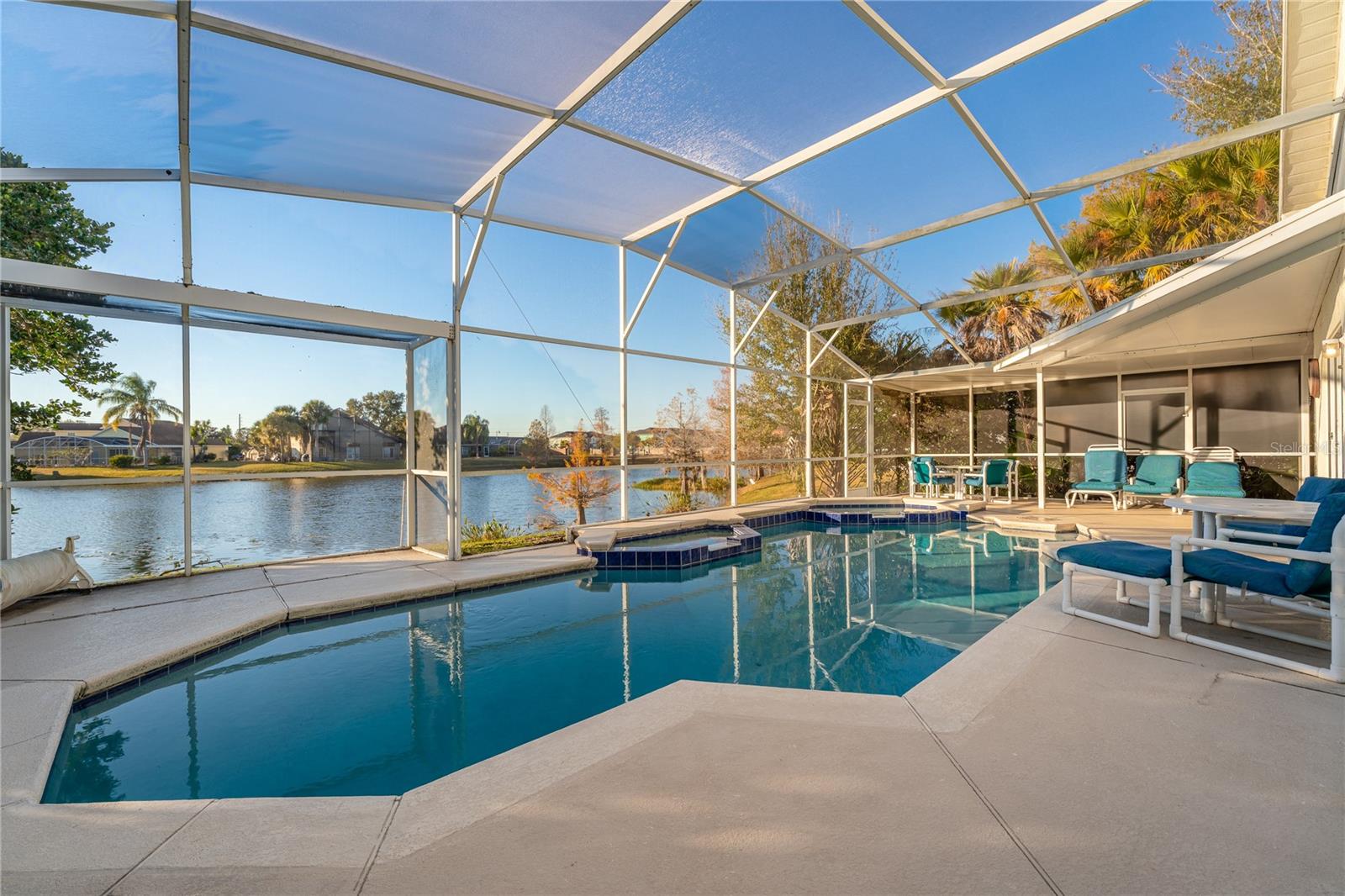 OAK ISLAND HARBOR AT FORMOSA GARDENS - Residential