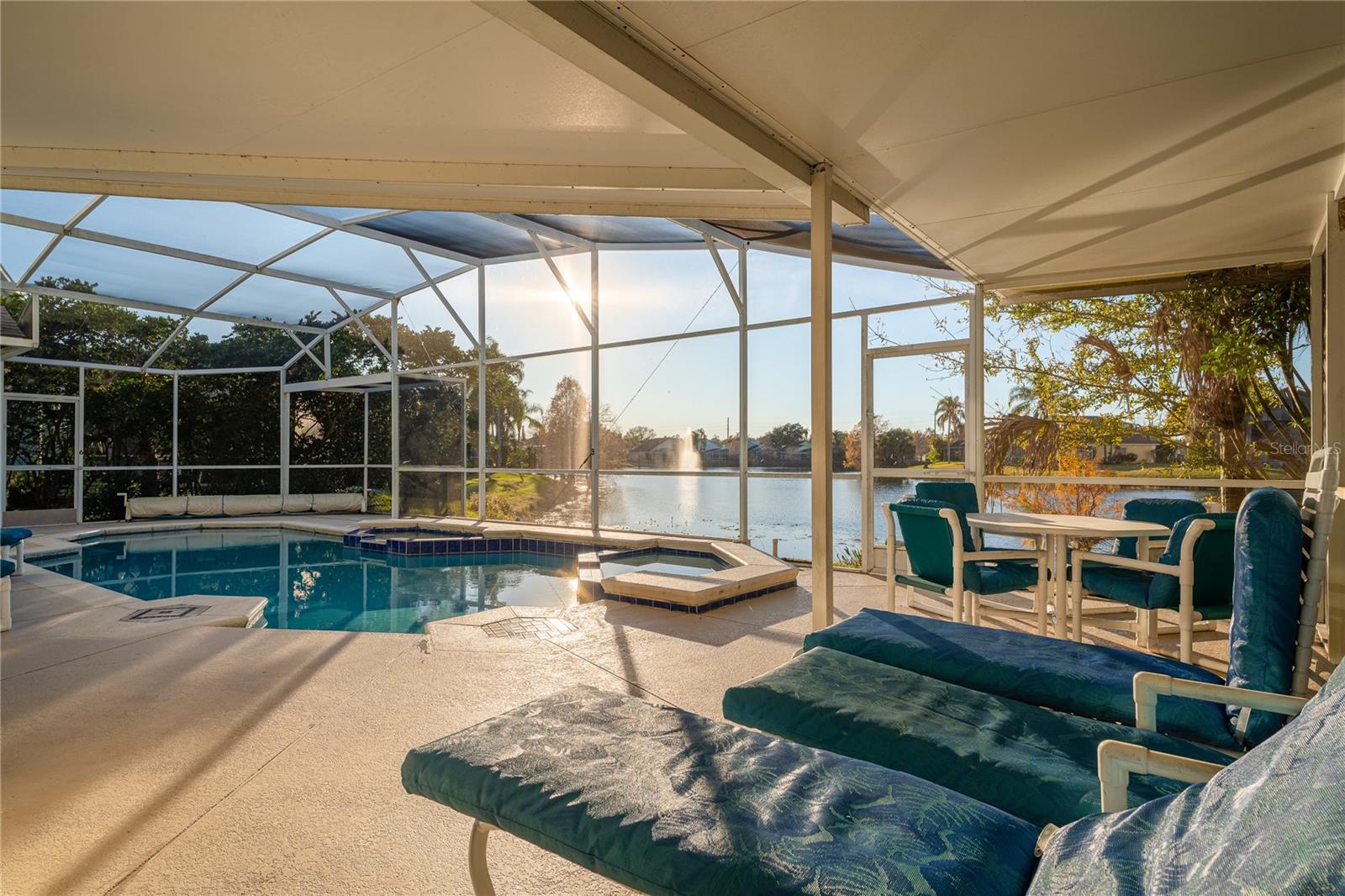 OAK ISLAND HARBOR AT FORMOSA GARDENS - Residential