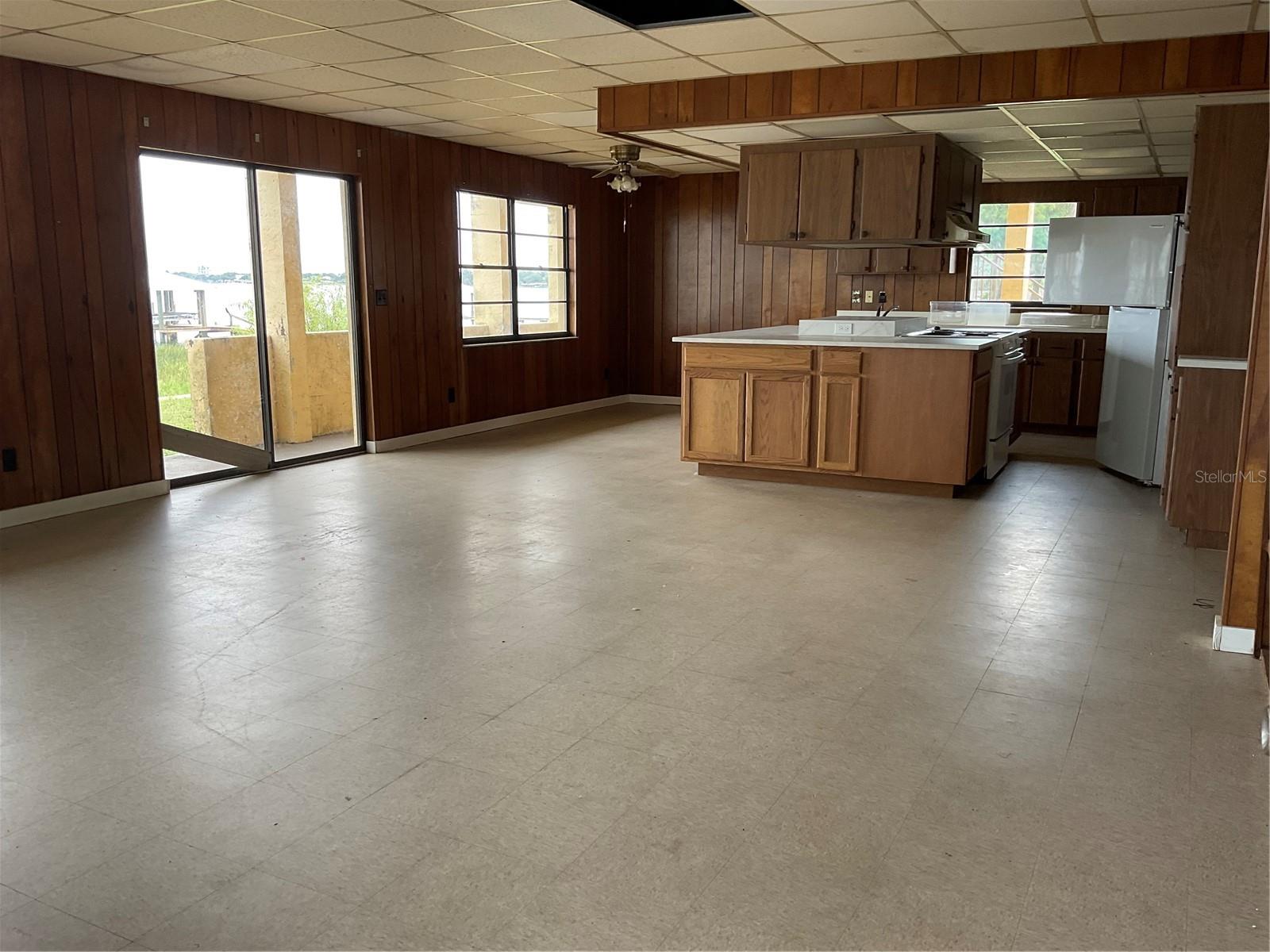 SUNSET BEACH SUB - Residential Lease