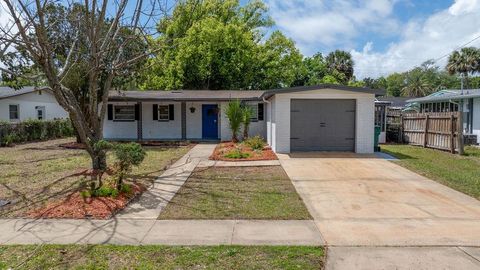 Photo of 640 Westward Circle, Daytona Beach, FL 32117 (MLS # O6396240)