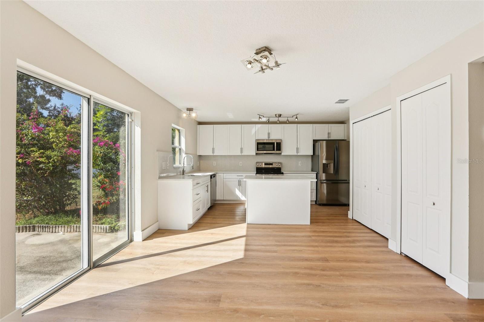 VENETIAN AT BAY PARK - Residential