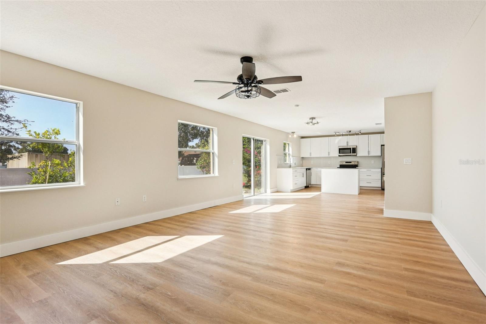 VENETIAN AT BAY PARK - Residential