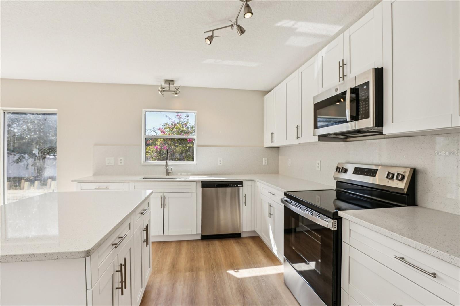 VENETIAN AT BAY PARK - Residential