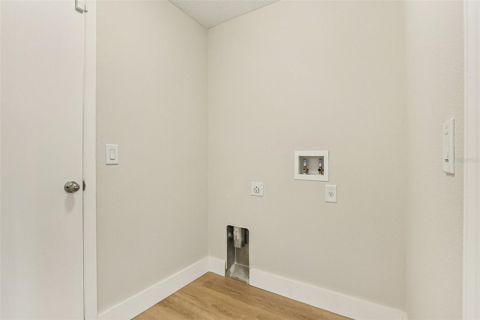 VENETIAN AT BAY PARK - Residential