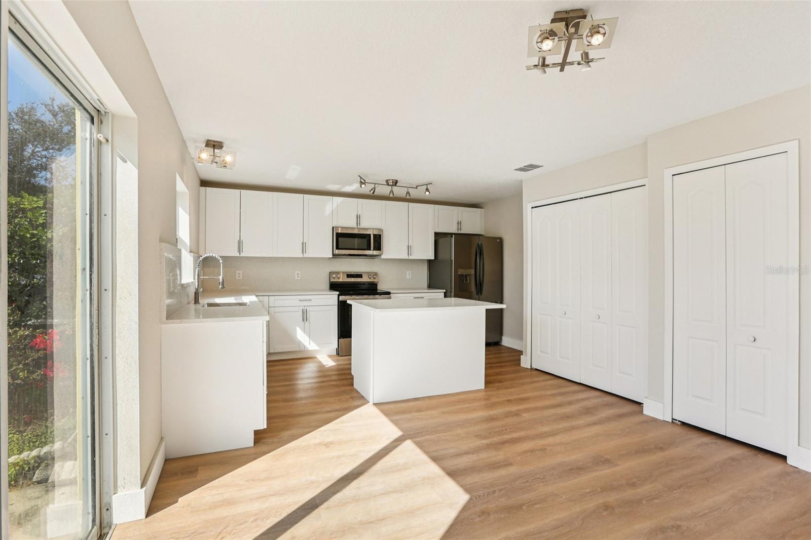 VENETIAN AT BAY PARK - Residential