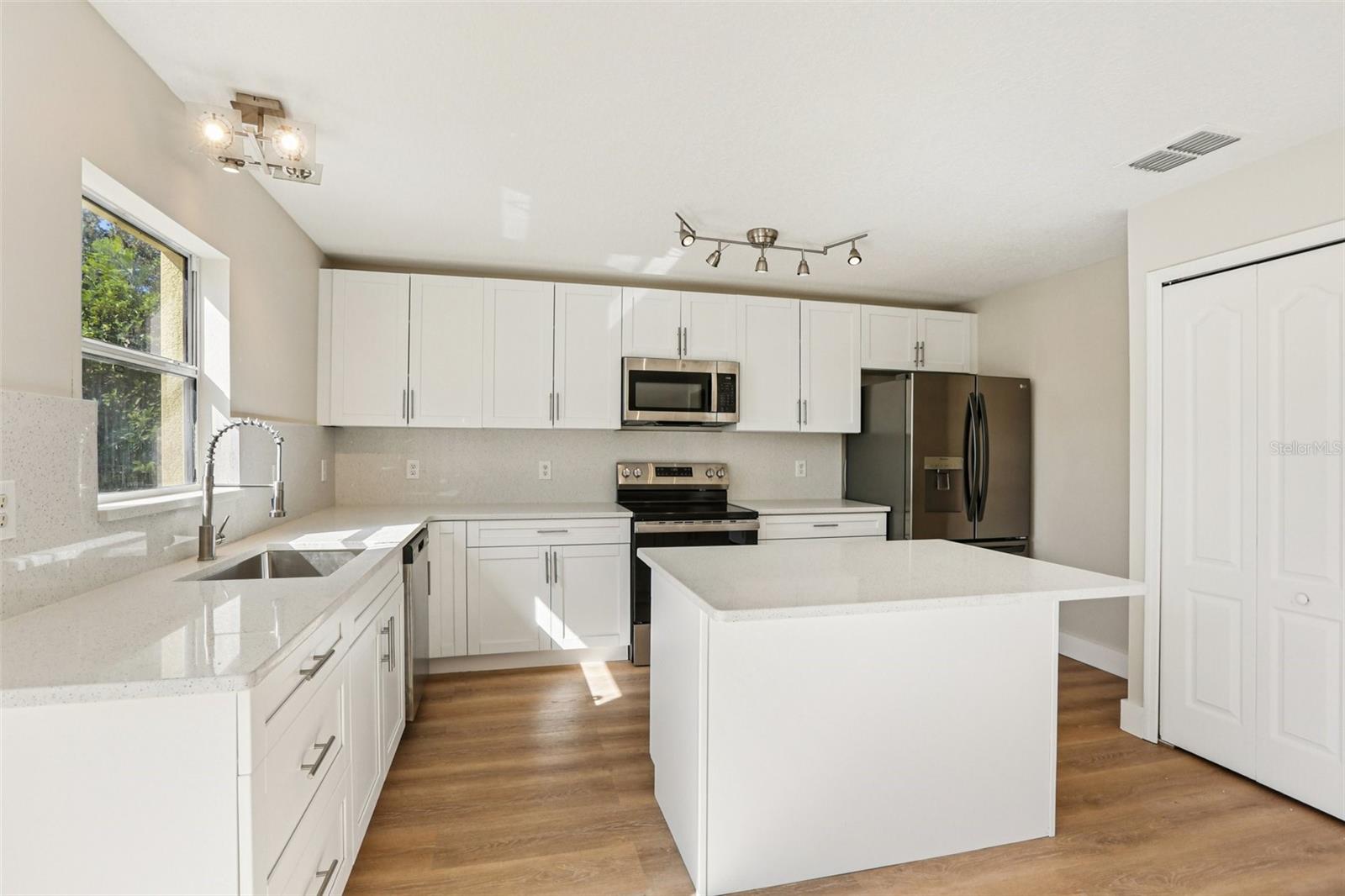 VENETIAN AT BAY PARK - Residential