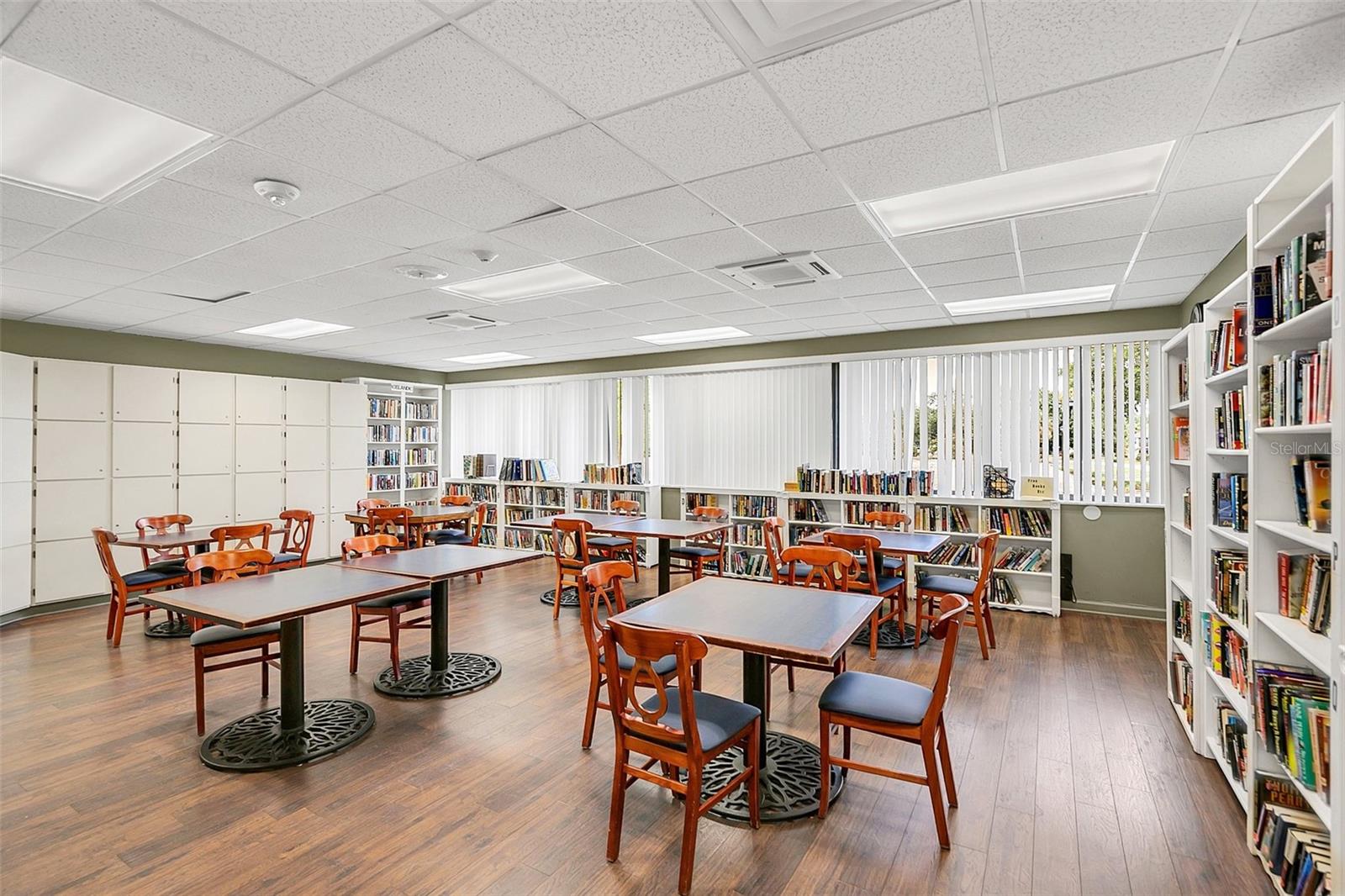 AUTUMN GREEN VILLAGE - Residential