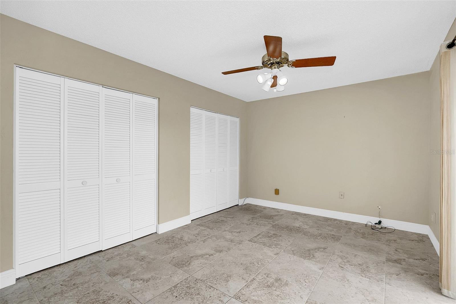 AUTUMN GREEN VILLAGE - Residential