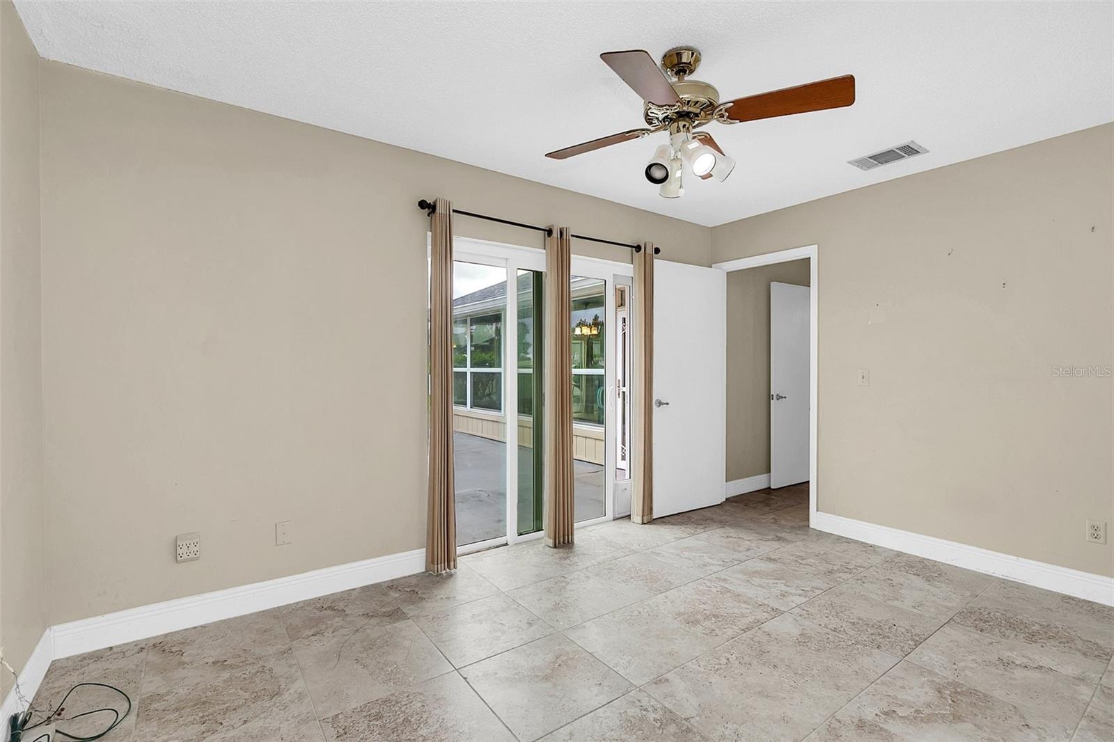 AUTUMN GREEN VILLAGE - Residential