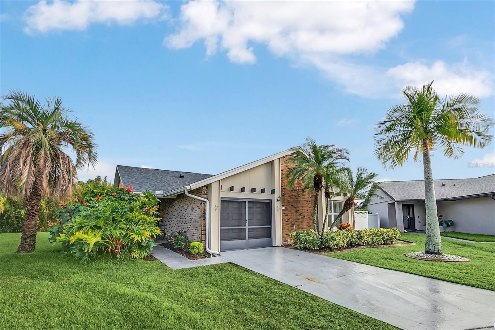 AUTUMN GREEN VILLAGE - Residential