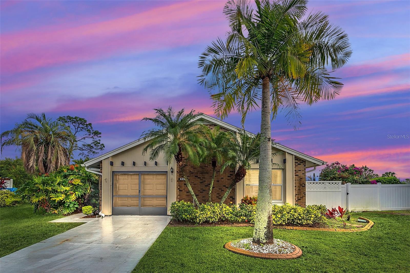 AUTUMN GREEN VILLAGE - Residential