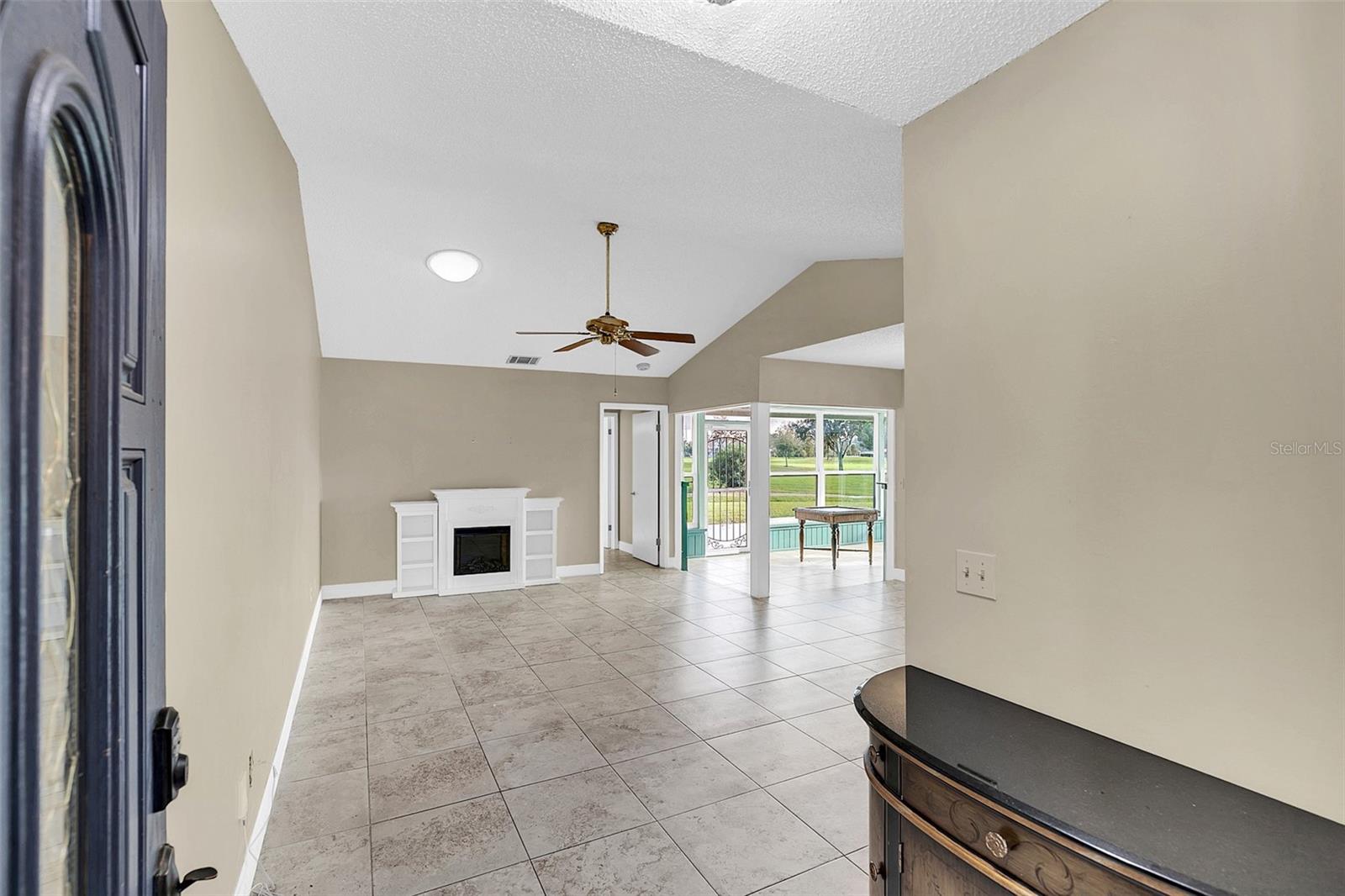 AUTUMN GREEN VILLAGE - Residential