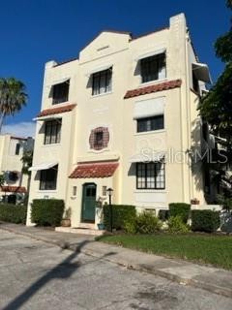 This is your chance to own a piece of Old Florida History at the beautiful Point Pleasant Studios in Downtown Bradenton. This Third Floor Walk Up Studio is offered Turn-Key, Fully Furnished, and overlooks the lush courtyard and fountain pool below. Open the Windows to listen to the sounds of nature and the water feature below. Stroll the sidewalks and take in the Old Florida charm of Southern homes and overhanging mature trees dripping with Spanish moss. This studio condo is a dream, and situated just a couple of blocks from Downtown Riverwalk where you have an abundance of restaurants, bars, and shops. With the separate bathroom and kitchen you will feel right at home. Laundry is on site. This would be the perfect suite to overwinter, enjoy as a second home, or to utilize as your own personal hotel space while you are in town. You will also be a short distance to the Library, Bishop Museum, and Public Transportation. You will love walking Riverwalk and enjoying watching the yachts, gorgeous sunsets, and downtown markets and events. Bring ALL offers! Stop by and see this remodeled 1920's Gem today!