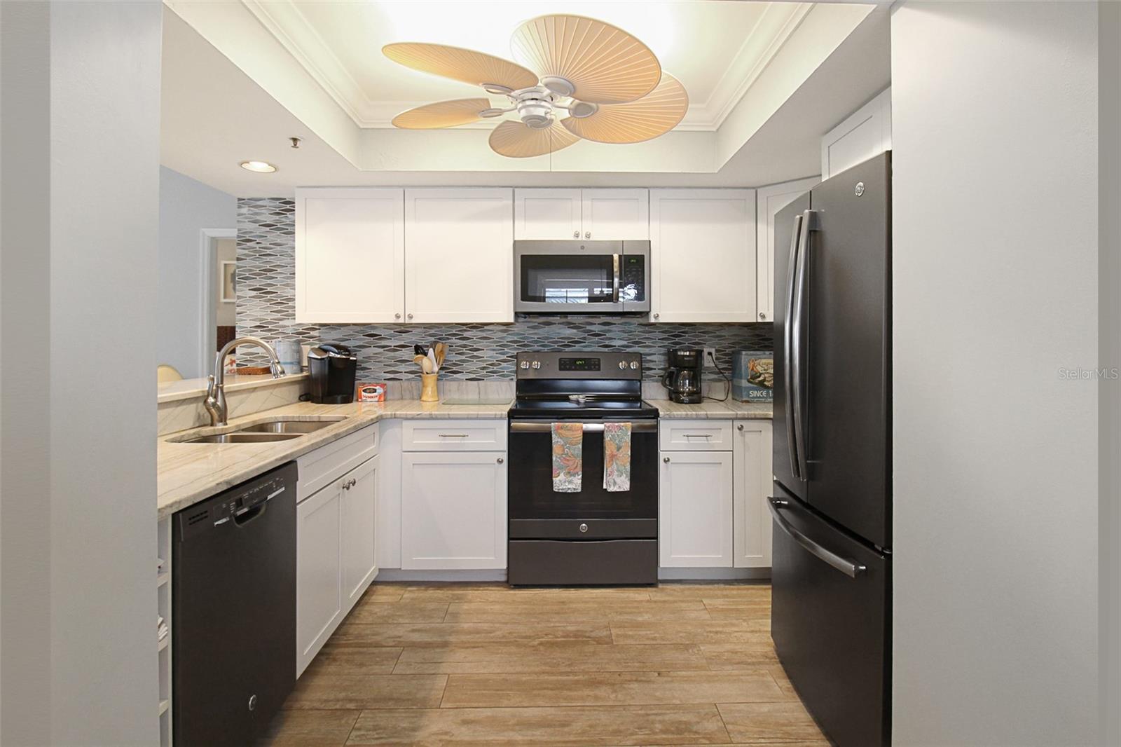 GULF & BAY CLUB BAYSIDE - Residential Lease